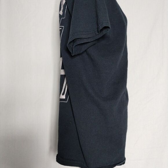 Johnny Cash the Man in Black American Legend Graphic T-Shirt Country Music Fan - Picture 4 of 11